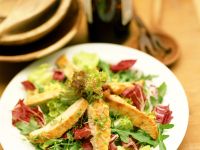 Putenstreifen und gemischter Blattsalat Rezept