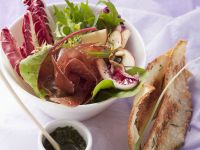 Radicchio mit Apfel und gepökeltem Rindfleisch nach Schweizer Art Radicchio mit Apfel und gepökeltem Rindfleisch nach Schweizer Art