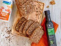 Nuss-Saaten-Brot