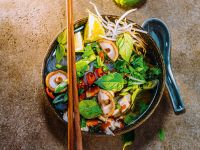 Reisnudel-Pho Rezept