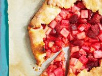 Rhabarber-Erdbeer-Crostata Rezept