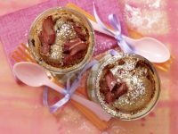 Rhabarberkuchen im Glas Rezept