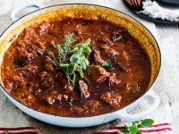 Rindergulasch mit Kräutern Rezept