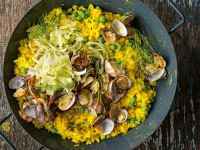 Risotto mit Safran, Venusmuscheln in Wein, Rezept