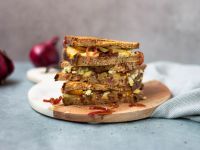 Roggenbrote mit Birne und Käse Rezept