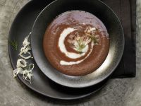 Rote-Bete-Suppe mit Kartoffeln Rezept