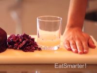 Rote Finger vom Rotkohl