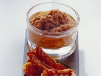 Rotes Pesto aus getrockneten Tomaten Rezept
