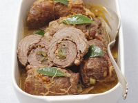 Rouladen vom Rind mit Pancetta und sauren Gurken Rezept