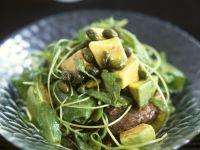 Rucola-Süßkartoffelsalat mit Avocado und Pistazien Rezept