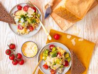 Rührei mit Avocado Rezept