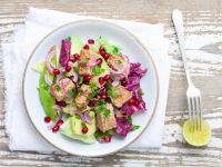 Salat mit Avocado und Thunfisch in Sesam Rezept