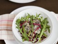 Salat mit Topinambur, Rauke und Radicchio Salat mit Topinambur, Rauke und Radicchio