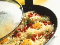 Sauerkrautpfanne mit Paprika und Ei Rezept