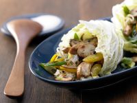 Scharfe Chinakohl-Wraps Rezept