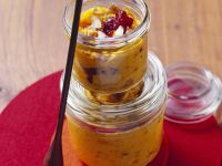 Scharfer Brotaufstrich aus Kürbis und Cranberries Scharfer Brotaufstrich aus Kürbis und Cranberries