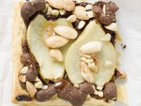 Schoko-Birnen-Schnitte mit Mandeln Rezept