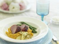Schweinelende mit Kürbisbrei und Apfel Schweinelende mit Kürbisbrei und Apfel