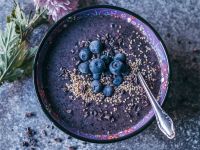 Smoothie-Bowl mit Blaubeeren Rezept