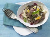 Soba-Nudeln mit Mairüben Rezept