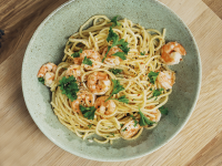 Spaghetti mit Scampi in Butter-Weißweinsauce und Bruschetta Rezept