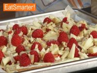 Eine süße Pizza backen & belegen