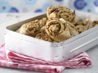 Tomaten-Kräuter-Brötchen Rezept