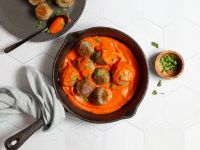Vegane Hackbällchen mit Paprikasauce Rezept