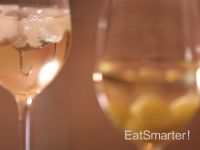 Wie man Wein praktisch kühlen kann