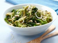 Wirsinggemüse mit Pinienkernen und Sesam Rezept