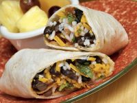 Wrap mit Käse, Reis und schwarzen Bohnen Rezept