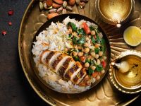 Zitronen-Hähnchen auf Spinat-Kichererbsen-Ragout mit Mandel-Reis Rezept