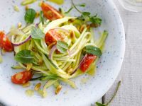 Zoodles mit Mangosauce Rezept