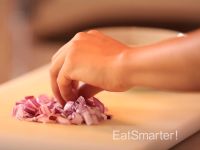 Zwiebelgeruch an den Händen loswerden