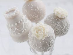 Cake-Pops zur Hochzeit