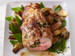 Gefullter Lammbraten Mit Gemuse Rezept Eat Smarter 