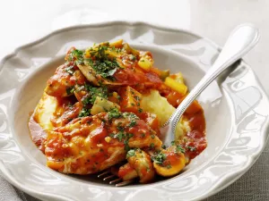 Hahnchenbrust Mit Tomatensosse Und Puree Rezept Eat Smarter 