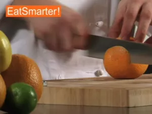 Wie Sie eine Orange gründlich schälen