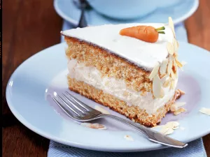 Karotten-Mandel-Torte Karotten-Mandel-Torte