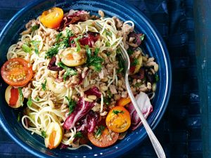 Bunter Spaghetti-Hackfleisch-Salat Rezept