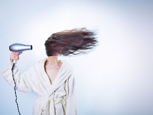 Kaputte Haare: Was sie über Ihre Gesundheit aussagen