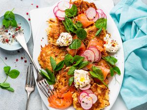 Kartoffelpuffer mit Lachs und Frischkäse Rezept