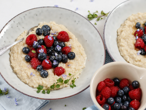 Kokos-Vanille-Risotto mit marinierten Beeren Rezept