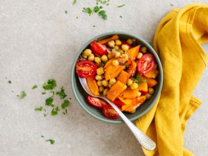 Kürbis-Tomaten-Pfanne Rezept