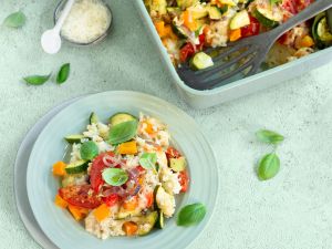 Ofen-Risotto überbacken mit buntem Gemüse und Mozzarella Rezept