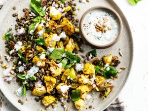 Orientalischer Blumenkohlsalat mit Linsen Rezept