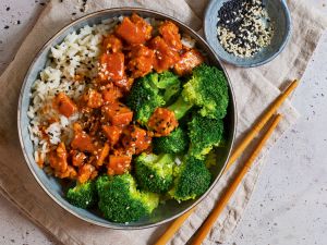 Reis mit mariniertem Tofu Rezept