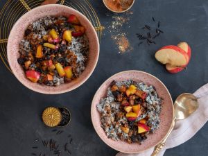 Reisporridge mit Wildreis und Apfel-Rosinen-Topping Rezept