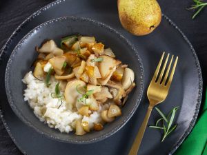 Risotto mit Kräuterseitlingen, Birnen und Gorgonzola Rezept