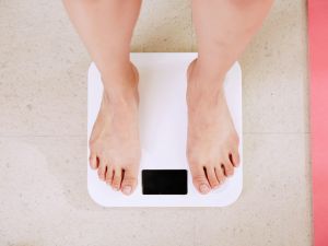 In 3 Wochen 15 kg abnehmen – Turbo Diäten unter der Lupe